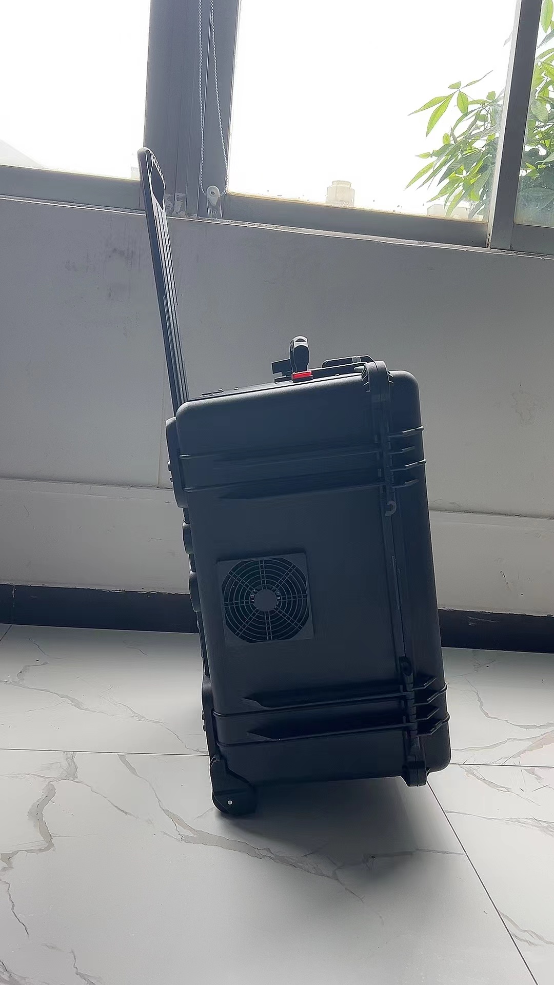 沙嘴街道手拉箱型移动通信干扰器